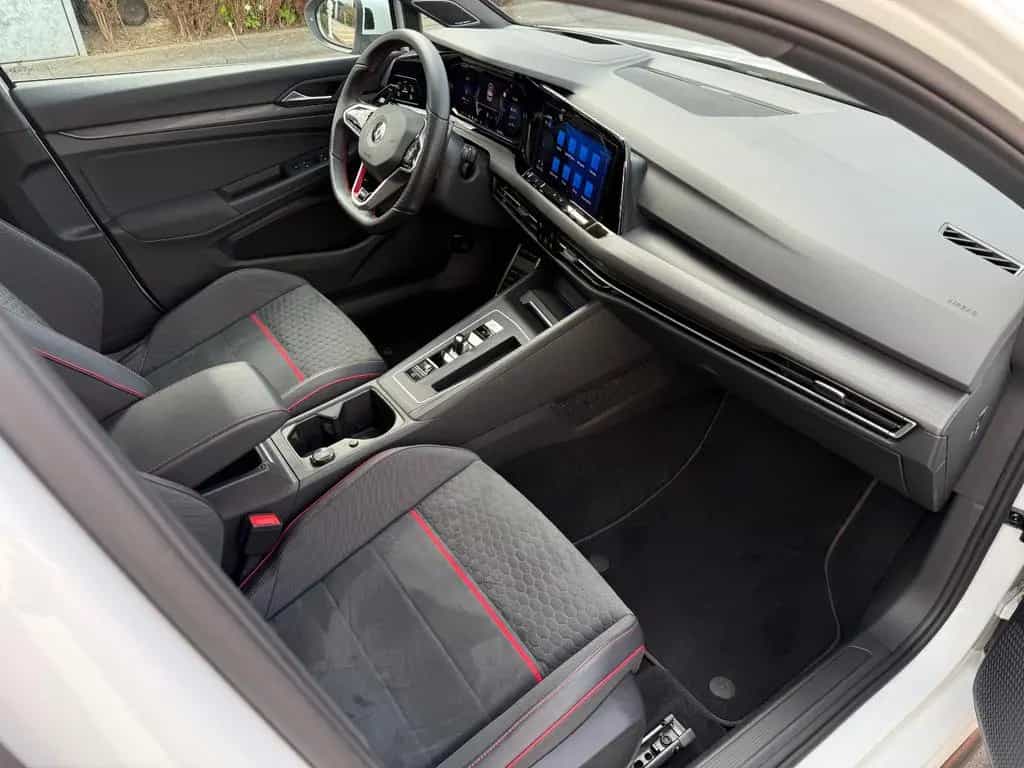 Volkswagen Golf 8 GTI Clubsport Pano HUD H&K DCC Voll 07/2021-photo-25