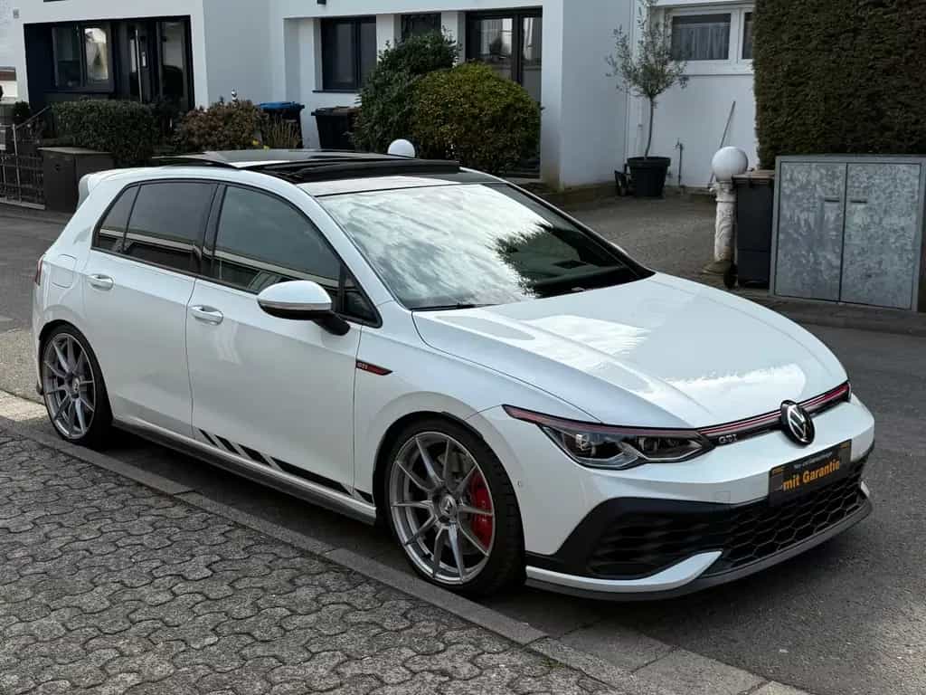 Volkswagen Golf 8 GTI Clubsport Pano HUD H&K DCC Voll 07/2021-photo-4