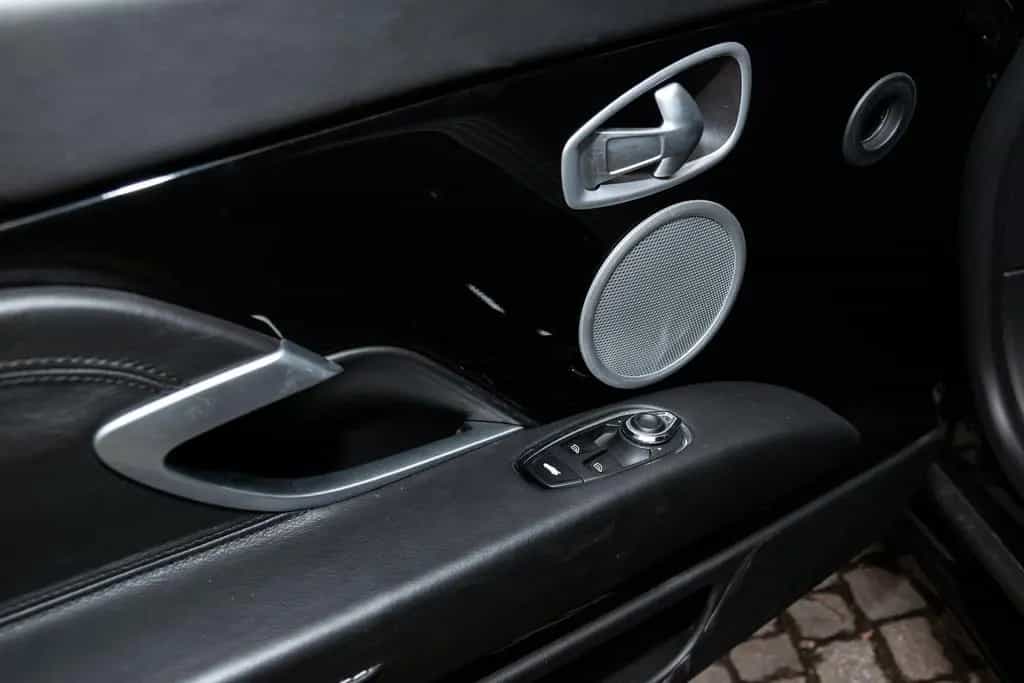 Aston Martin DB11 4.0 V8 08/2020-photo-27