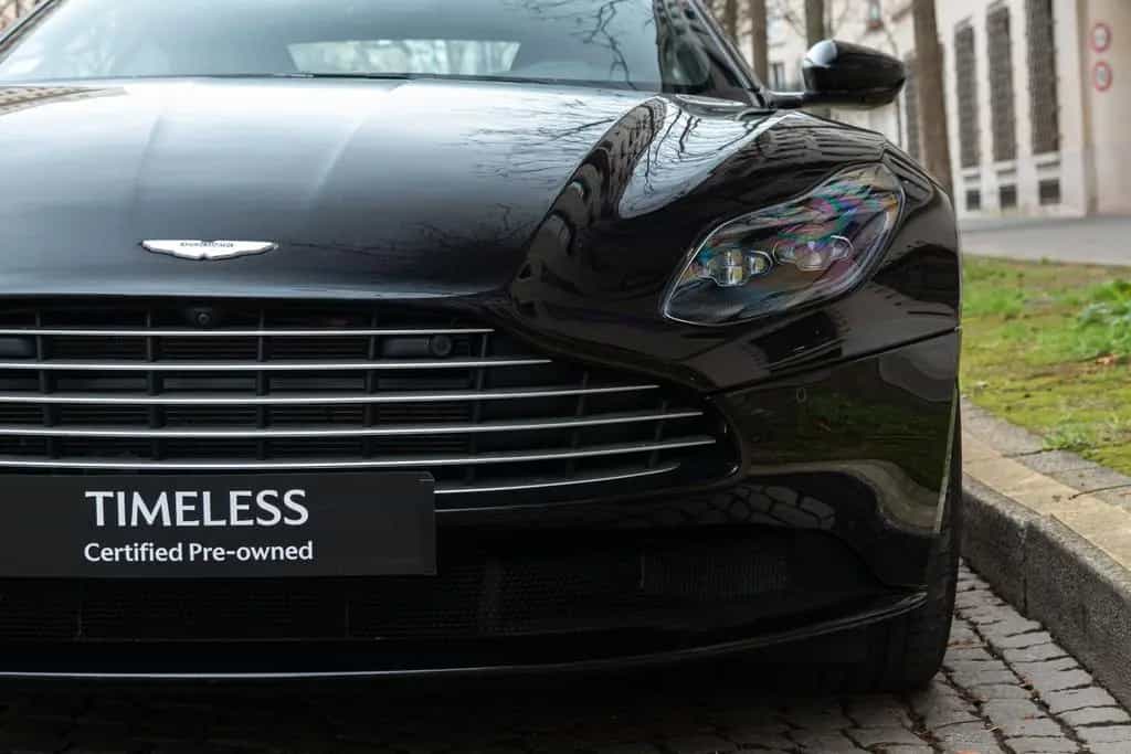 Aston Martin DB11 4.0 V8 08/2020-photo-31