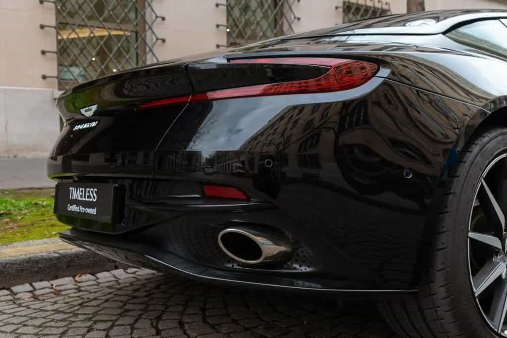 Aston Martin DB11 4.0 V8 08/2020-photo-40