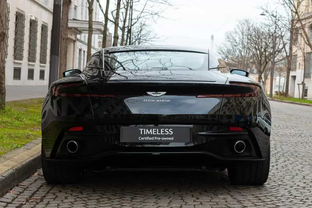 Aston Martin DB11 4.0 V8 08/2020-photo-3