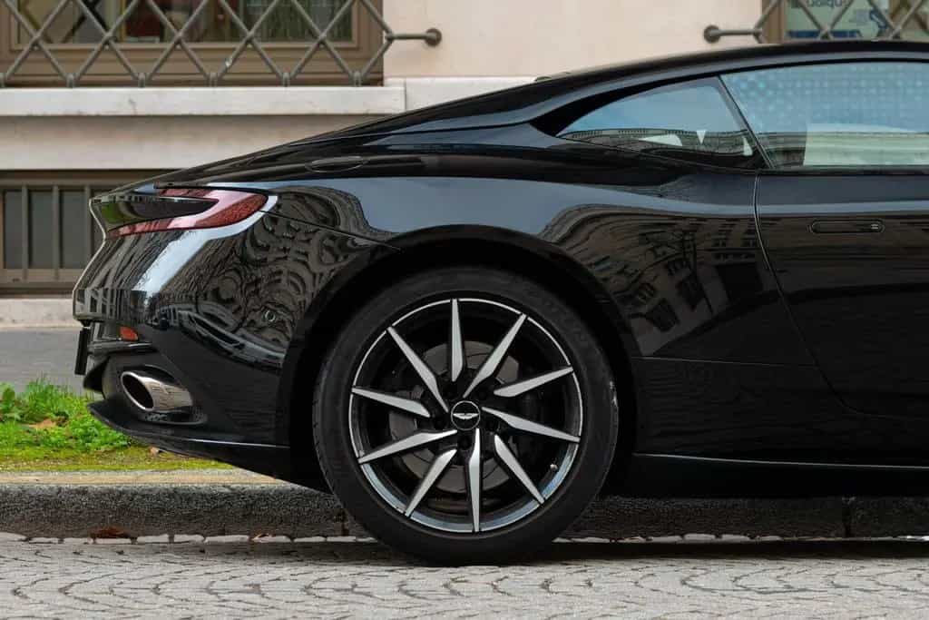 Aston Martin DB11 4.0 V8 08/2020-photo-7