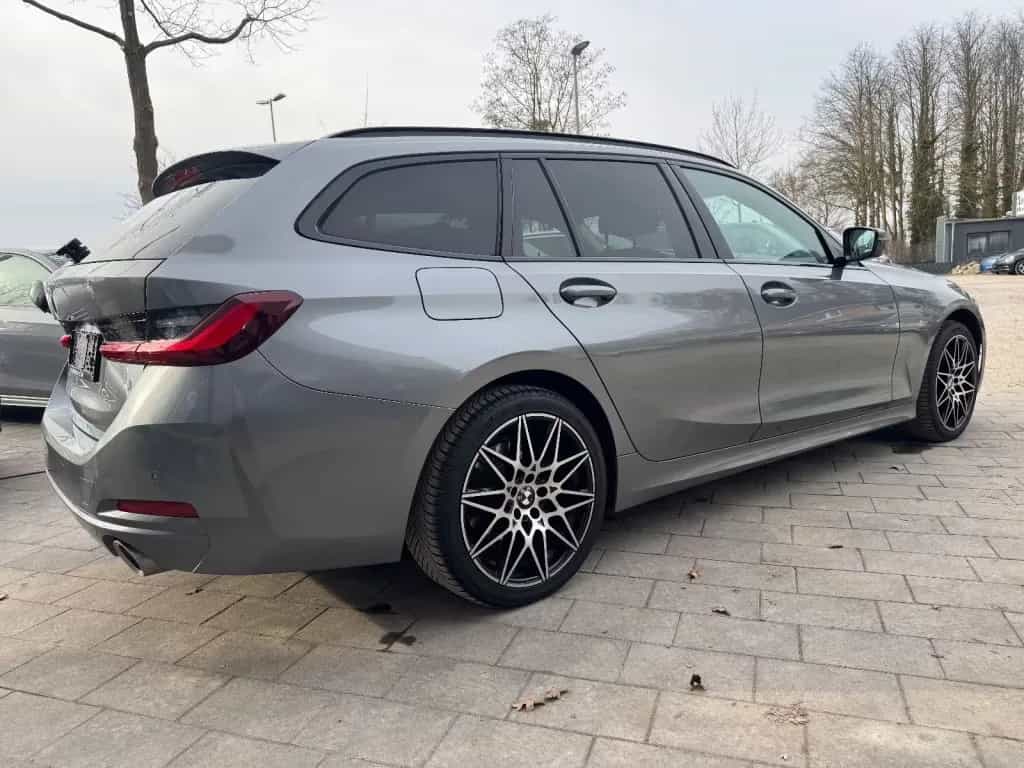 BMW 3 Series 08/2022-photo-4