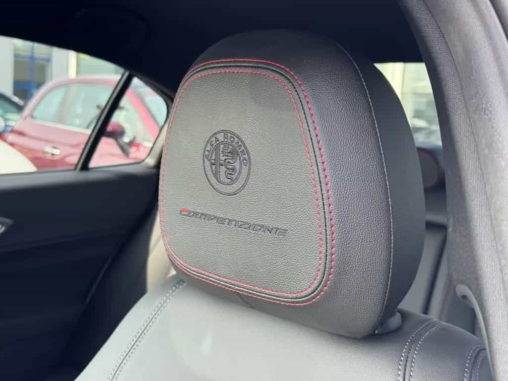 Alfa Romeo Giulia Competizione+NAVI+HARMAN+LEDER+BREMBO+KAM 06/2023-photo-12