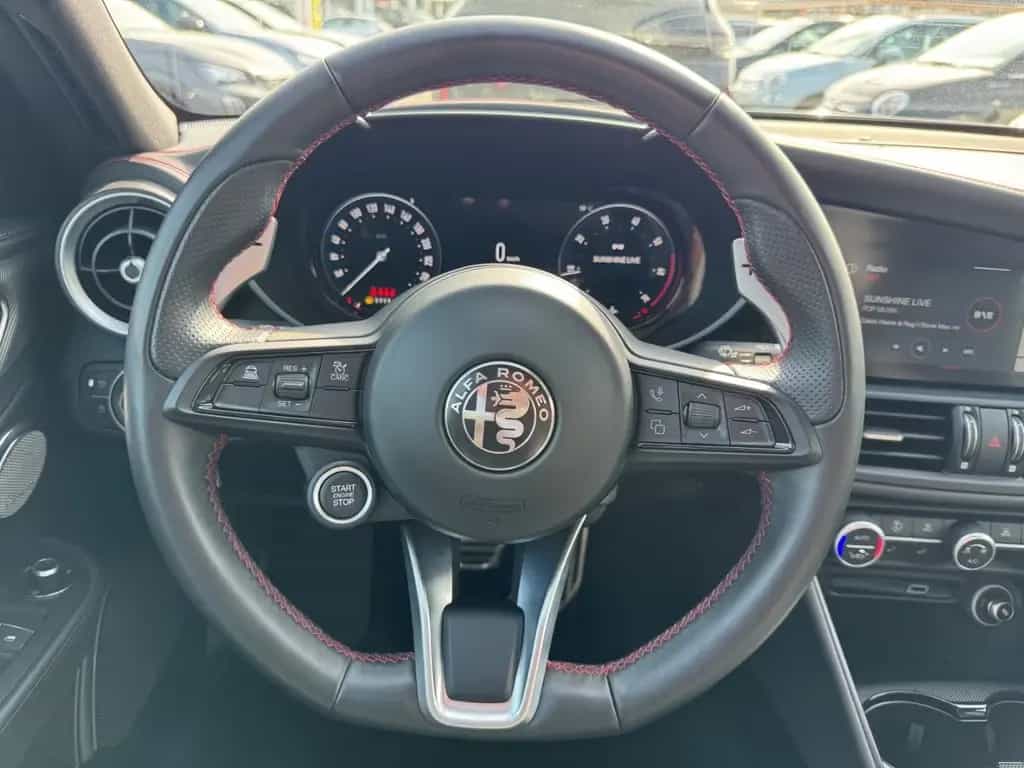 Alfa Romeo Giulia Competizione+NAVI+HARMAN+LEDER+BREMBO+KAM 06/2023-photo-17