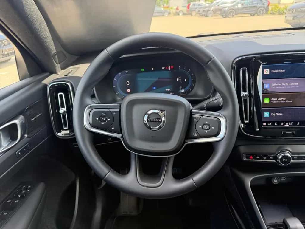 Volvo XC40 Plus Black Edition 2WD Digitales Cockpit Me 07/2025-photo-12