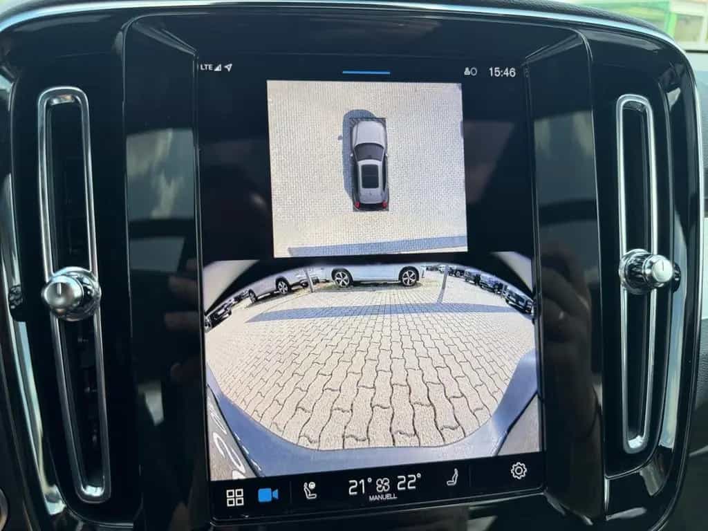 Volvo XC40 Plus Black Edition 2WD Digitales Cockpit Me 07/2025-photo-21