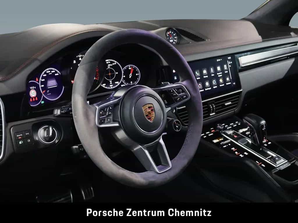 Porsche Cayenne GTS Head-Up;BOSE;Pano;ACC 04/2022-photo-10