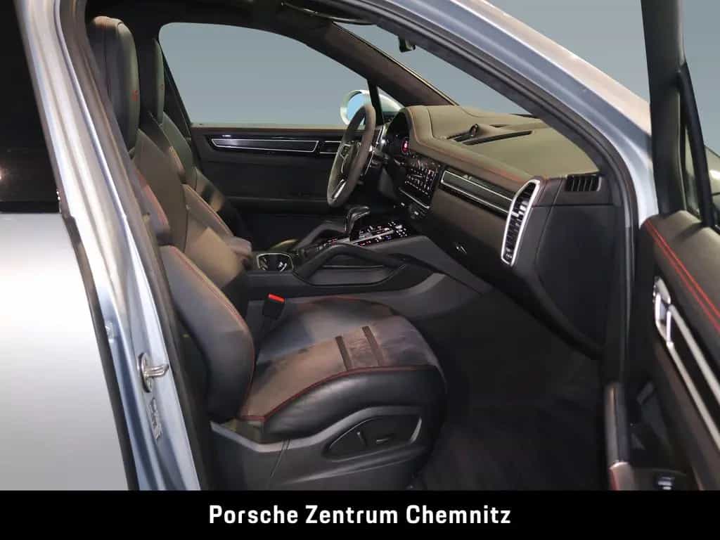 Porsche Cayenne GTS Head-Up;BOSE;Pano;ACC 04/2022-photo-12