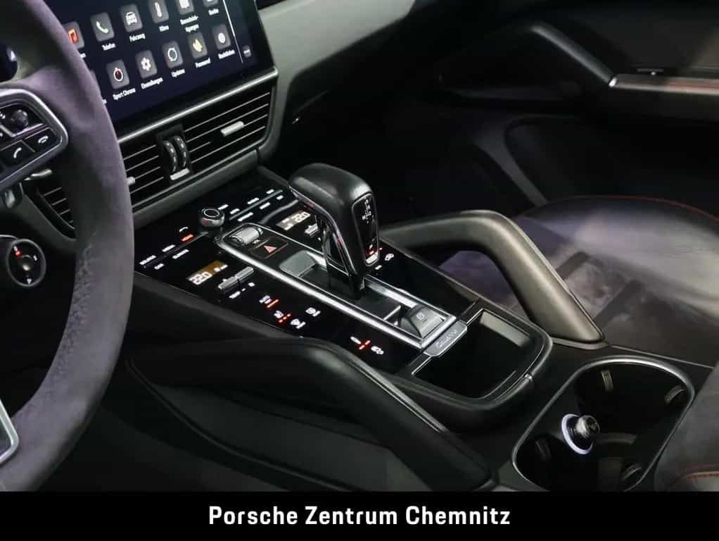 Porsche Cayenne GTS Head-Up;BOSE;Pano;ACC 04/2022-photo-13