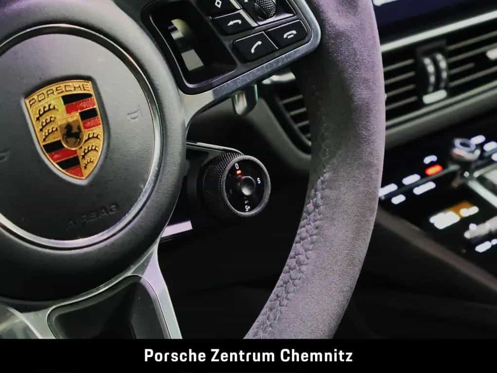 Porsche Cayenne GTS Head-Up;BOSE;Pano;ACC 04/2022-photo-30