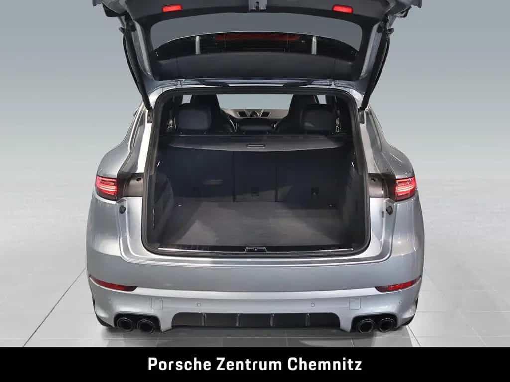Porsche Cayenne GTS Head-Up;BOSE;Pano;ACC 04/2022-photo-39