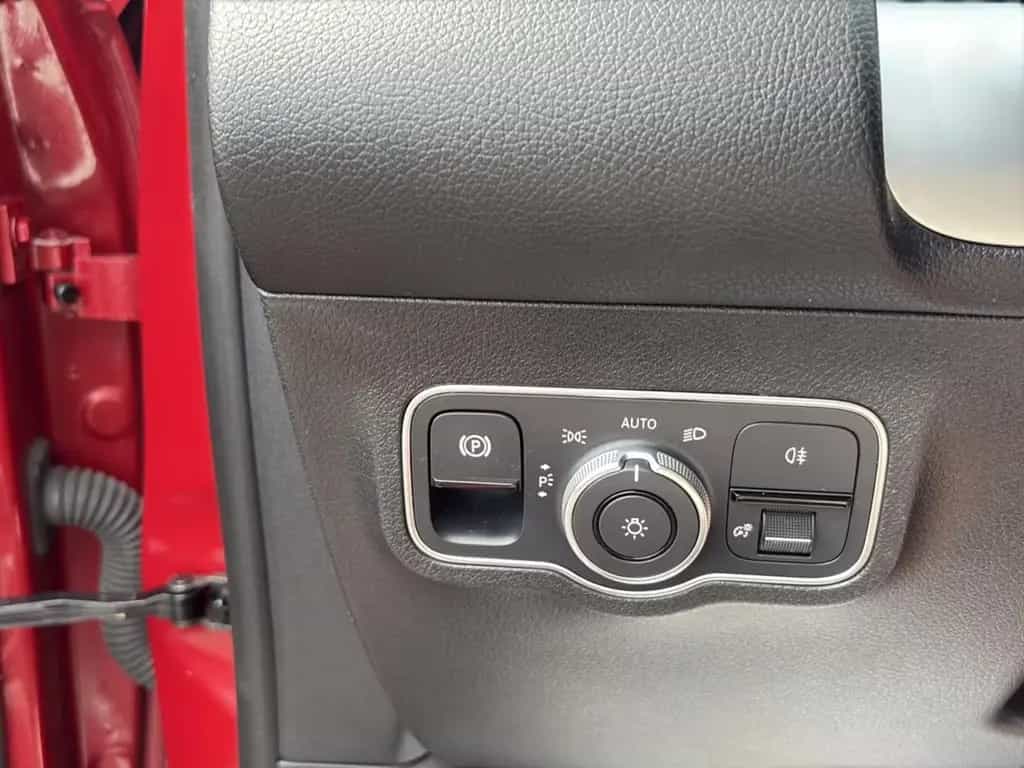Mercedes-Benz GLB 200 d 7Sitz*Kamera*Pano*AHK*Mubeam*Distro*18 03/2023-photo-28