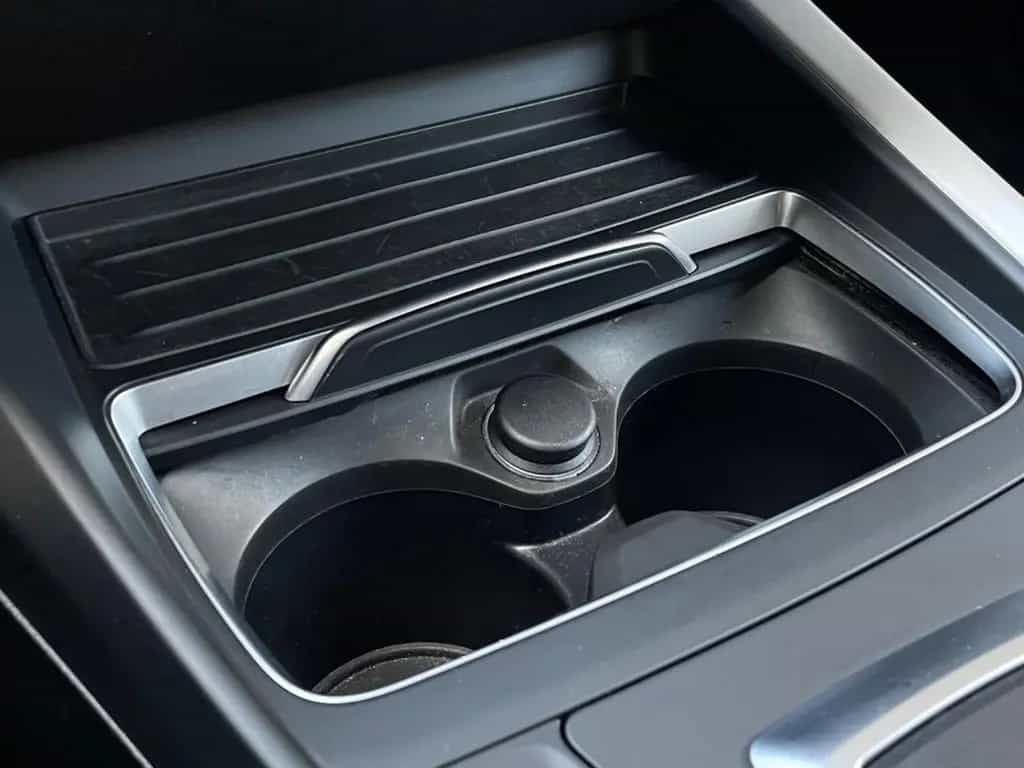 BMW 118 i Advantage 06/2018-photo-16