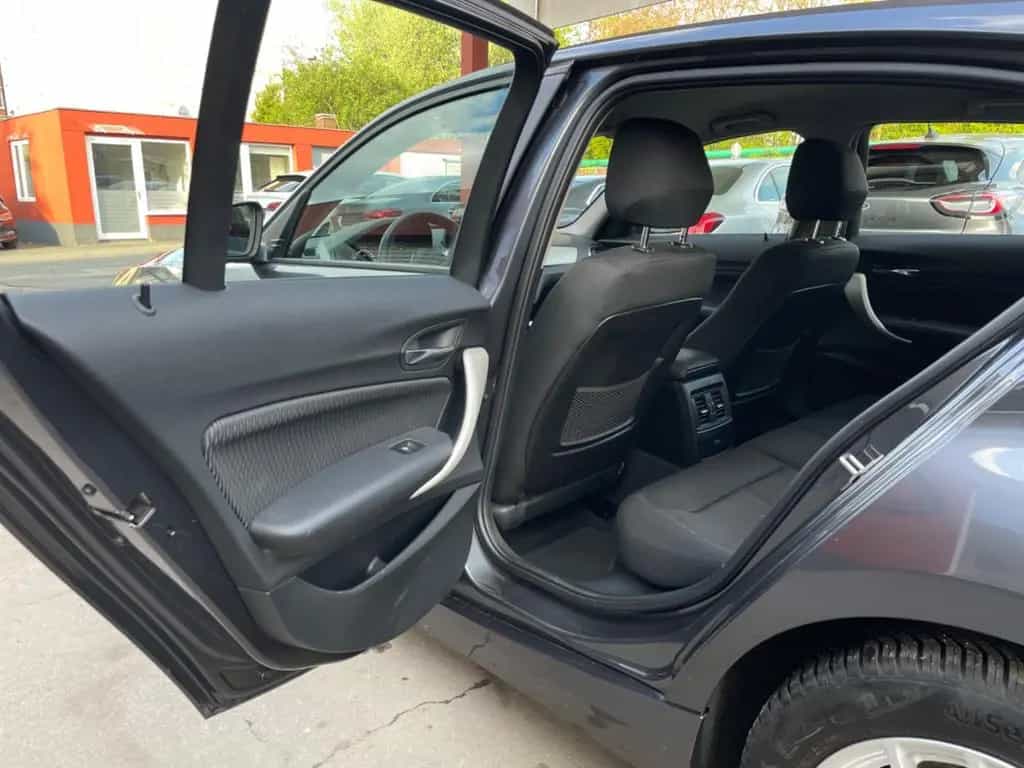 BMW 118 i Advantage 06/2018-photo-21