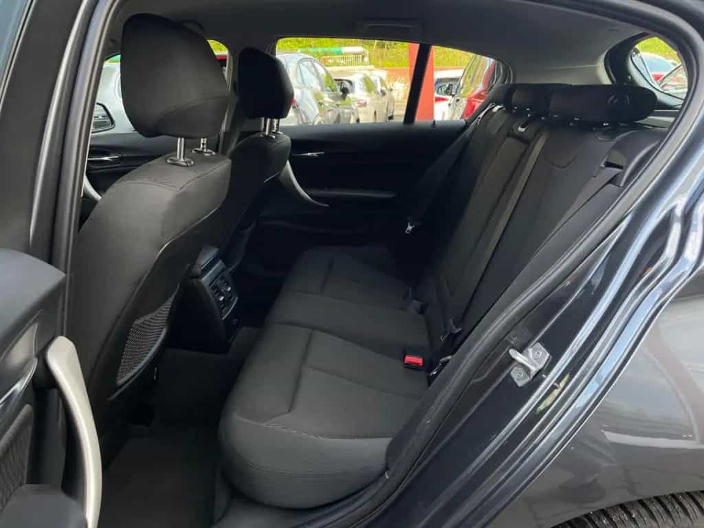 BMW 118 i Advantage 06/2018-photo-22
