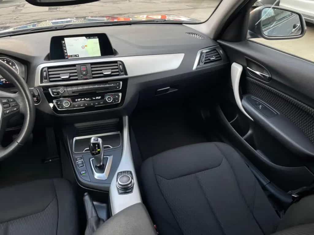 BMW 118 i Advantage 06/2018-photo-26