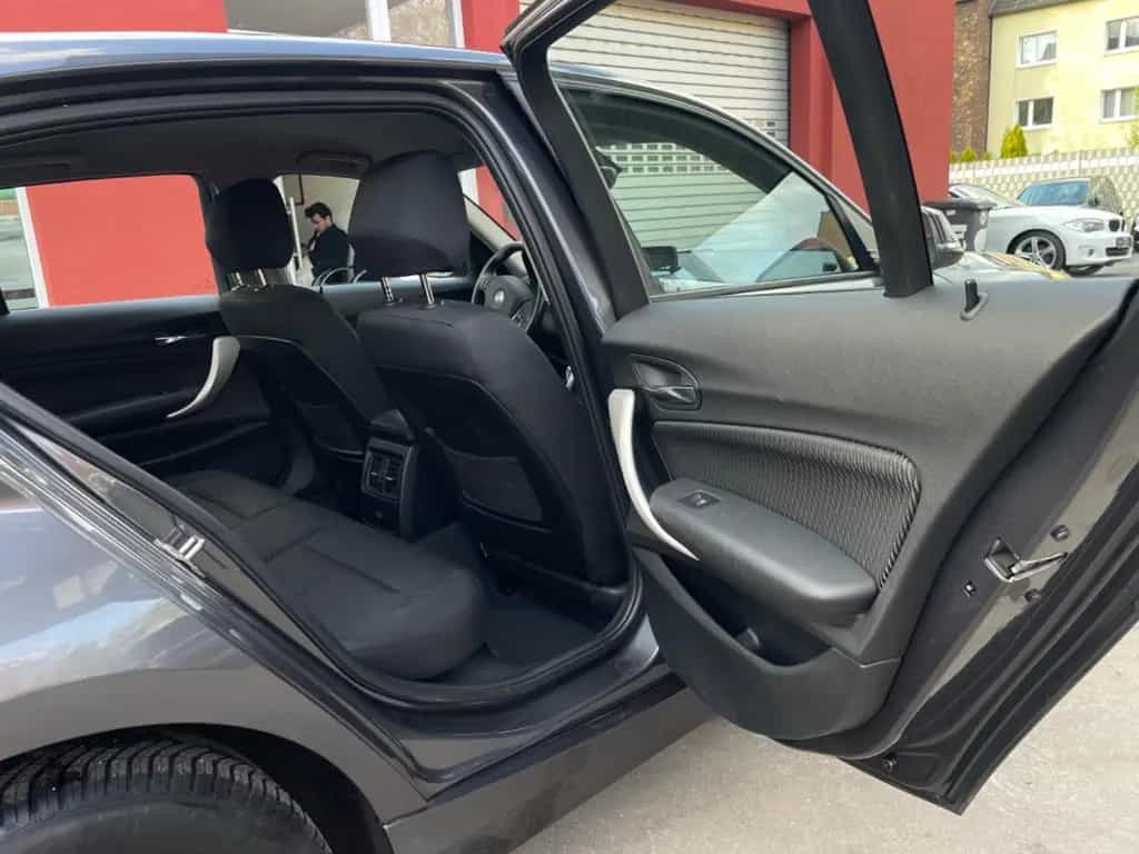 BMW 118 i Advantage 06/2018-photo-31