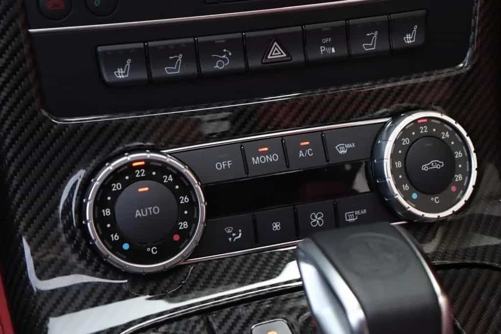 Mercedes-Benz SLS AMG GT Roadster +CARBON+B&O+BRD+U-FREI+KAMER 11/2012-photo-12