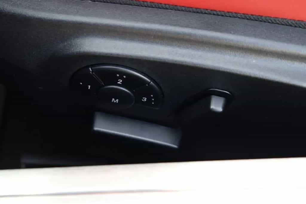 Mercedes-Benz SLS AMG GT Roadster +CARBON+B&O+BRD+U-FREI+KAMER 11/2012-photo-25