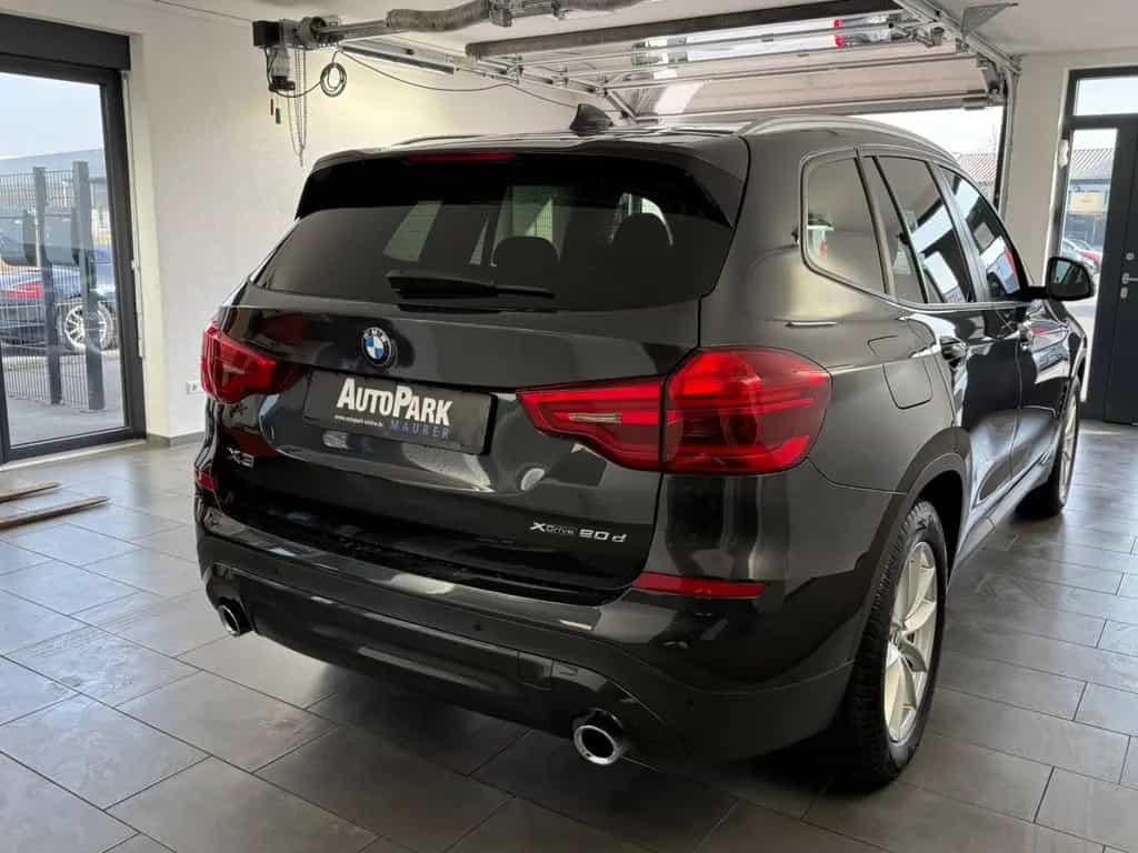 BMW X3 xDrive 20 d*Kamera*HU Neu 03/2021-photo-10