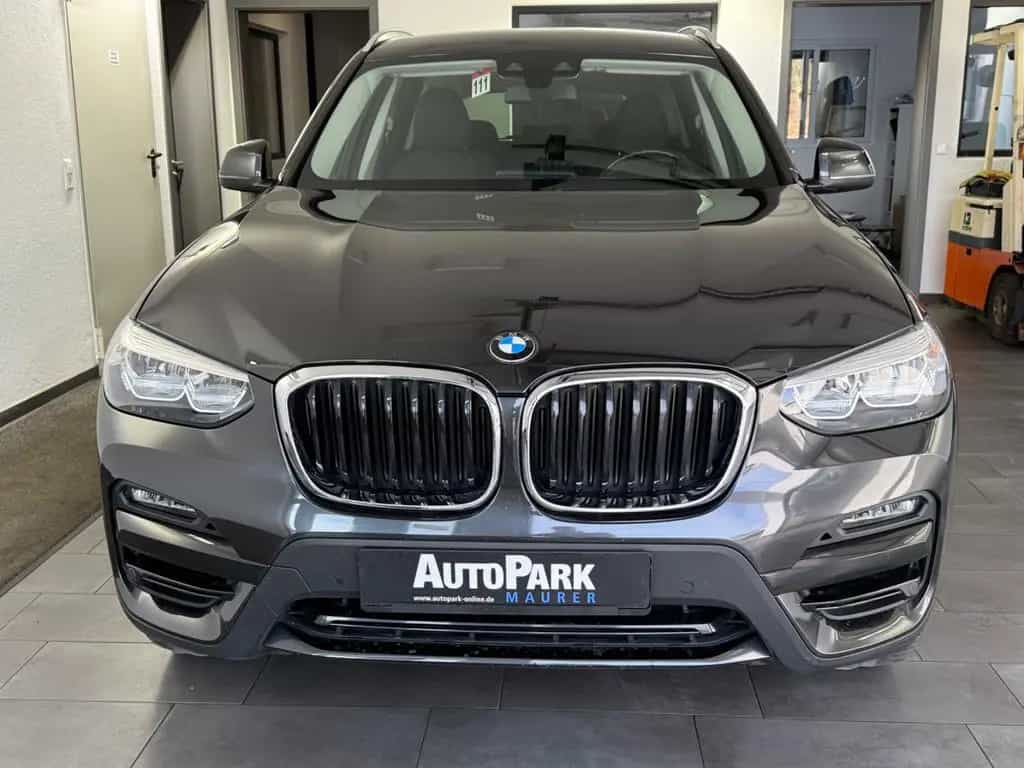 BMW X3 xDrive 20 d*Kamera*HU Neu 03/2021-photo-3