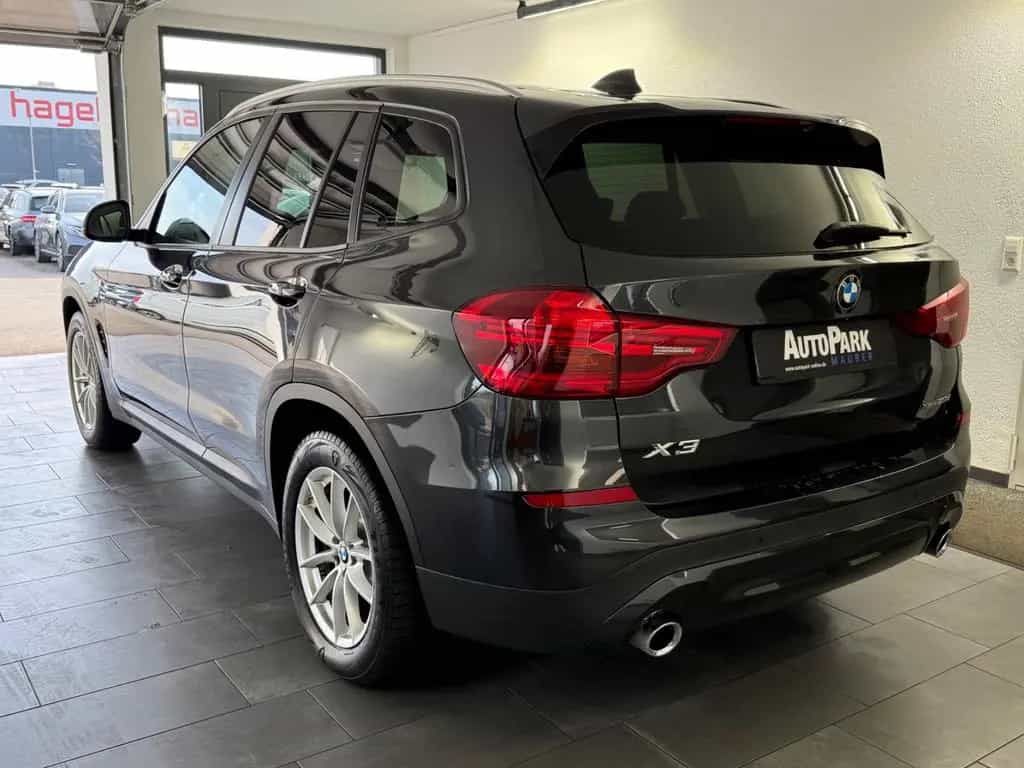 BMW X3 xDrive 20 d*Kamera*HU Neu 03/2021-photo-8