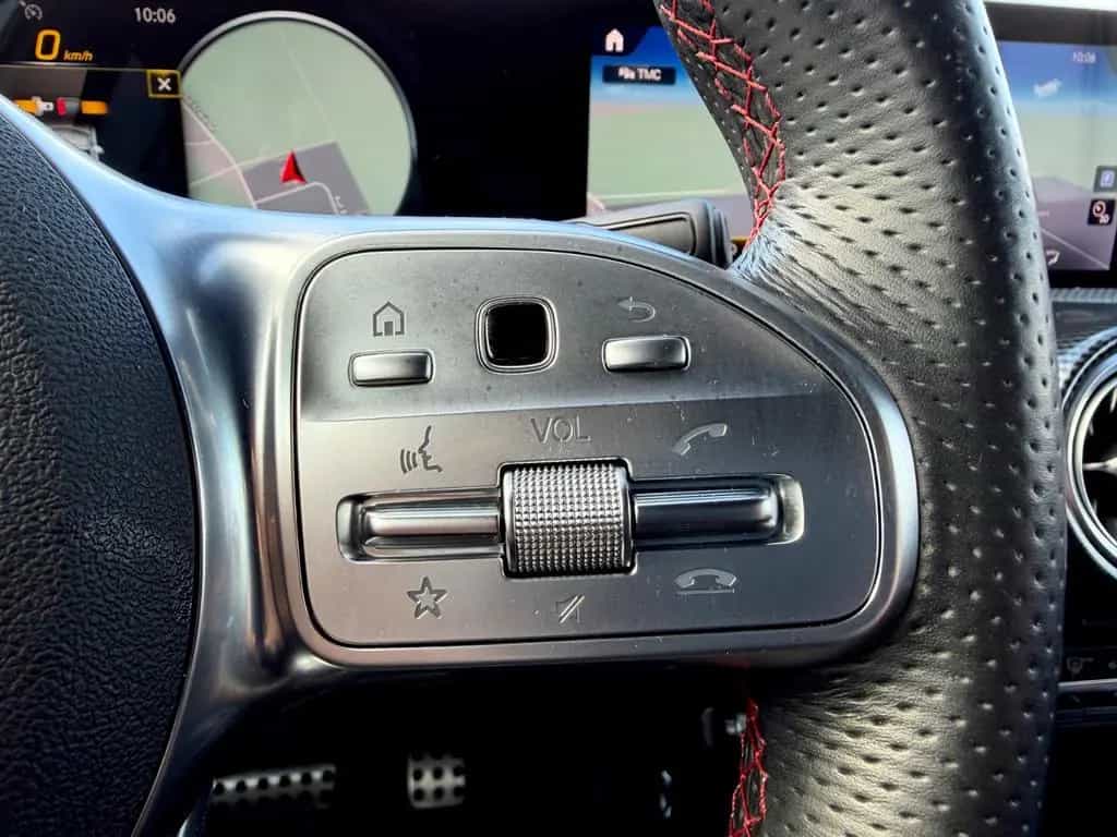 Mercedes-Benz A-Class 35 AMG 4Matic /NAVI/LED/CAM/GARANTIE/ 10/2019-photo-13