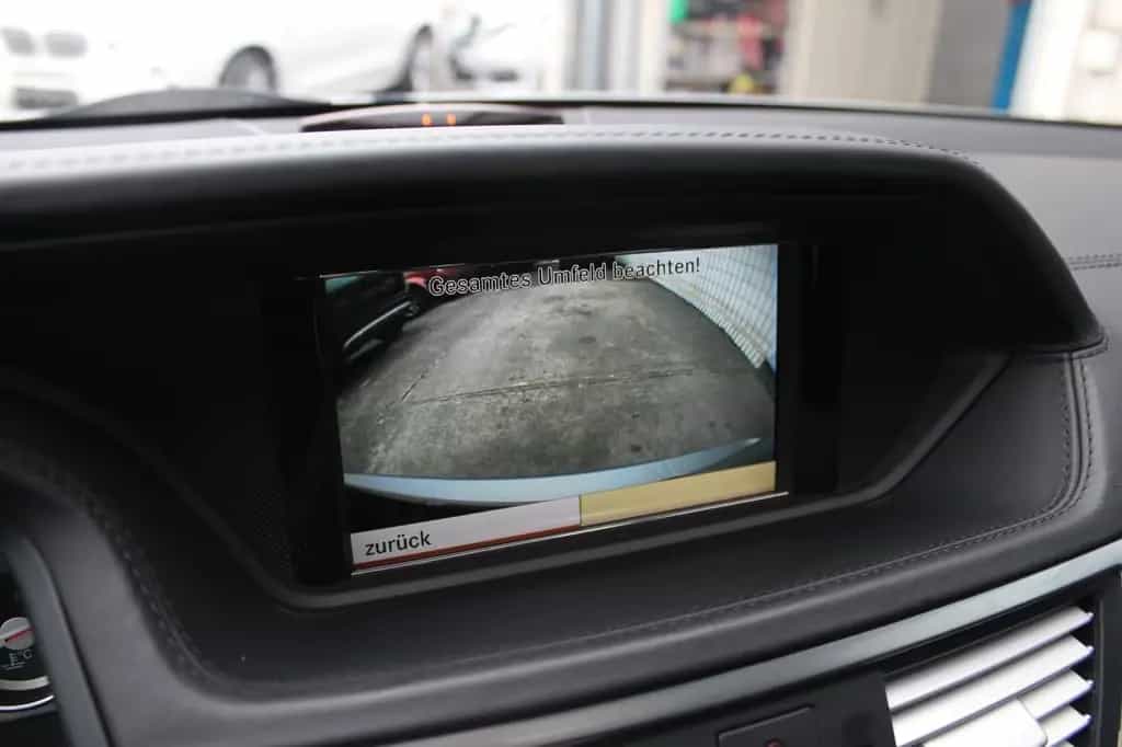 Mercedes-Benz E 63 AMG T Exklusiv Nachtsicht*Panorama*Distroni 11/2011-photo-18