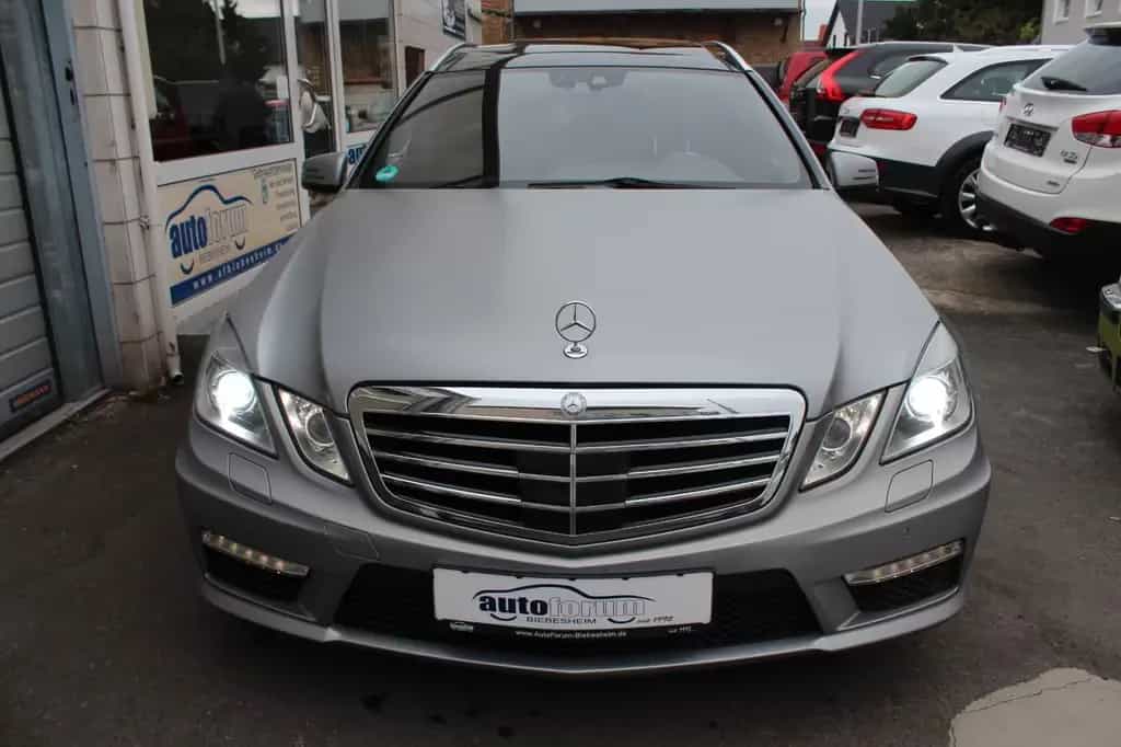 Mercedes-Benz E 63 AMG T Exklusiv Nachtsicht*Panorama*Distroni 11/2011-photo-2