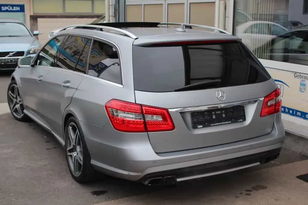 Mercedes-Benz E 63 AMG T Exklusiv Nachtsicht*Panorama*Distroni 11/2011-photo-5