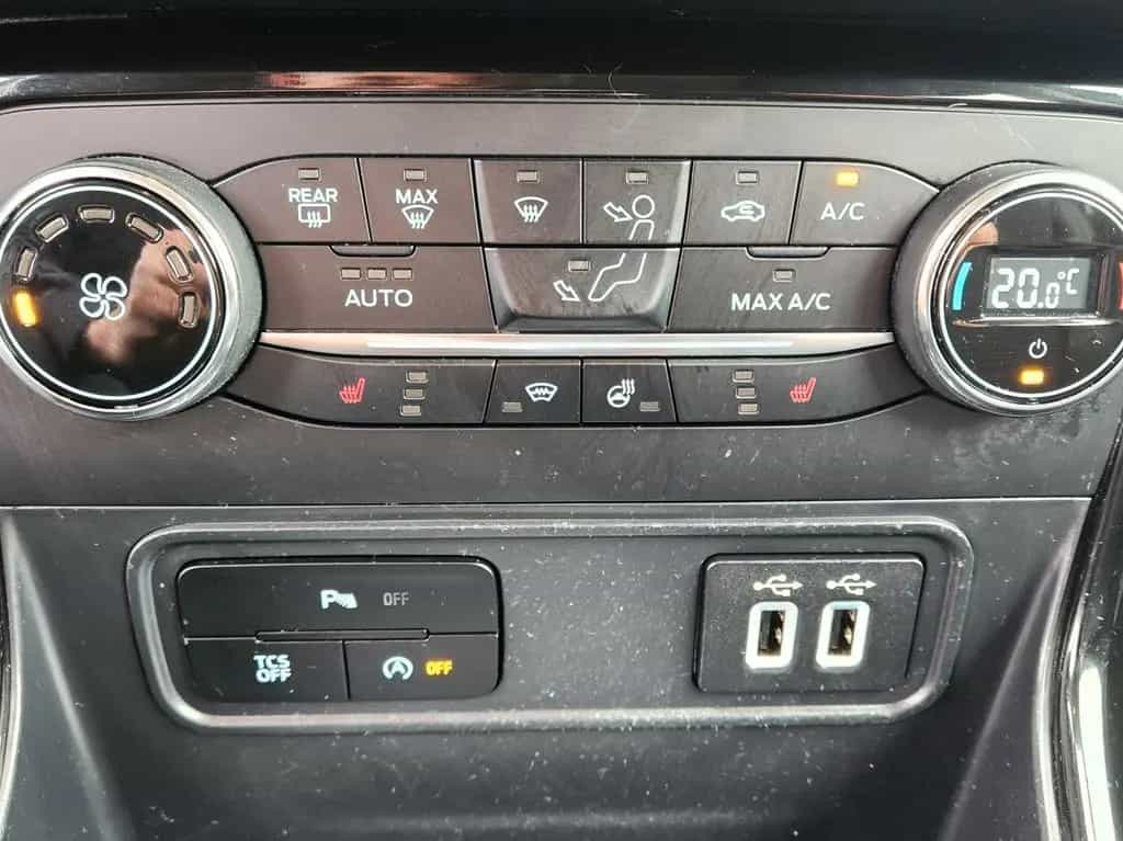 Ford EcoSport Titanium, Schiebedach, Kamera 03/2019-photo-17