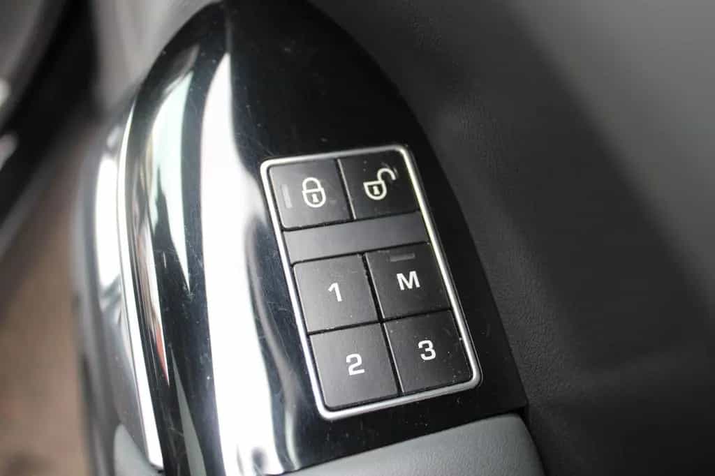 Land Rover Range Rover Rover Sport 5.0 V8 Dynamic Xenon*Pano*360° 07/2014-photo-32