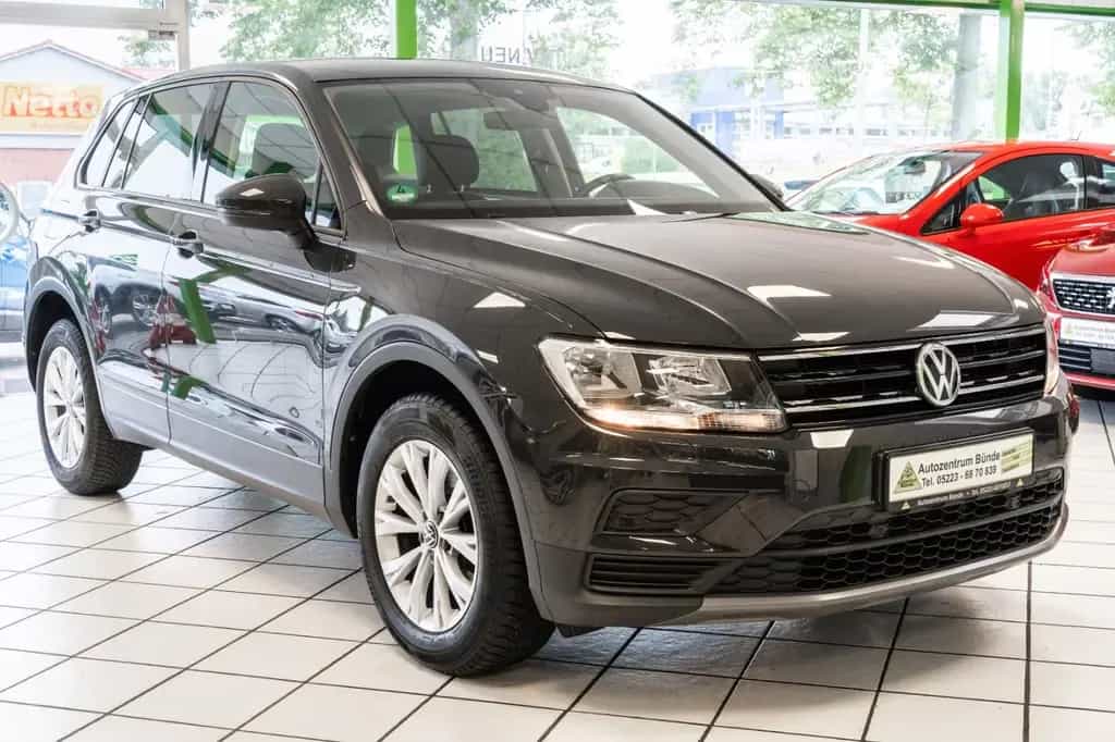 Volkswagen Tiguan 4Motion 1.4 Benzin Automatik AHK Navi PDC 05/2018-photo-1