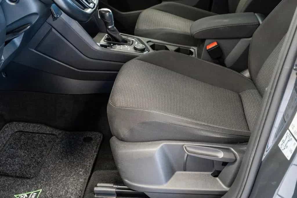 Volkswagen Tiguan 4Motion 1.4 Benzin Automatik AHK Navi PDC 05/2018-photo-16