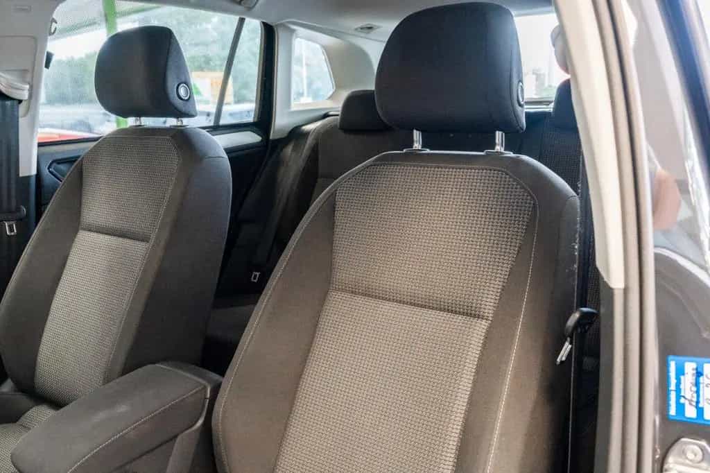 Volkswagen Tiguan 4Motion 1.4 Benzin Automatik AHK Navi PDC 05/2018-photo-17