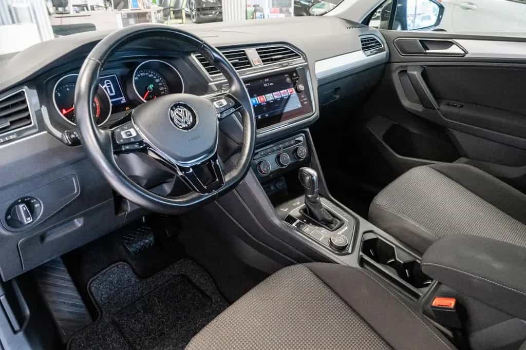 Volkswagen Tiguan 4Motion 1.4 Benzin Automatik AHK Navi PDC 05/2018-photo-18
