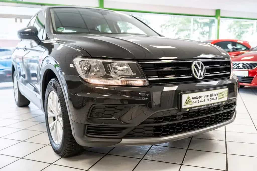 Volkswagen Tiguan 4Motion 1.4 Benzin Automatik AHK Navi PDC 05/2018-photo-2