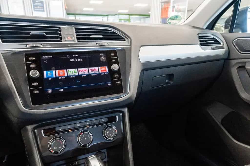 Volkswagen Tiguan 4Motion 1.4 Benzin Automatik AHK Navi PDC 05/2018-photo-22