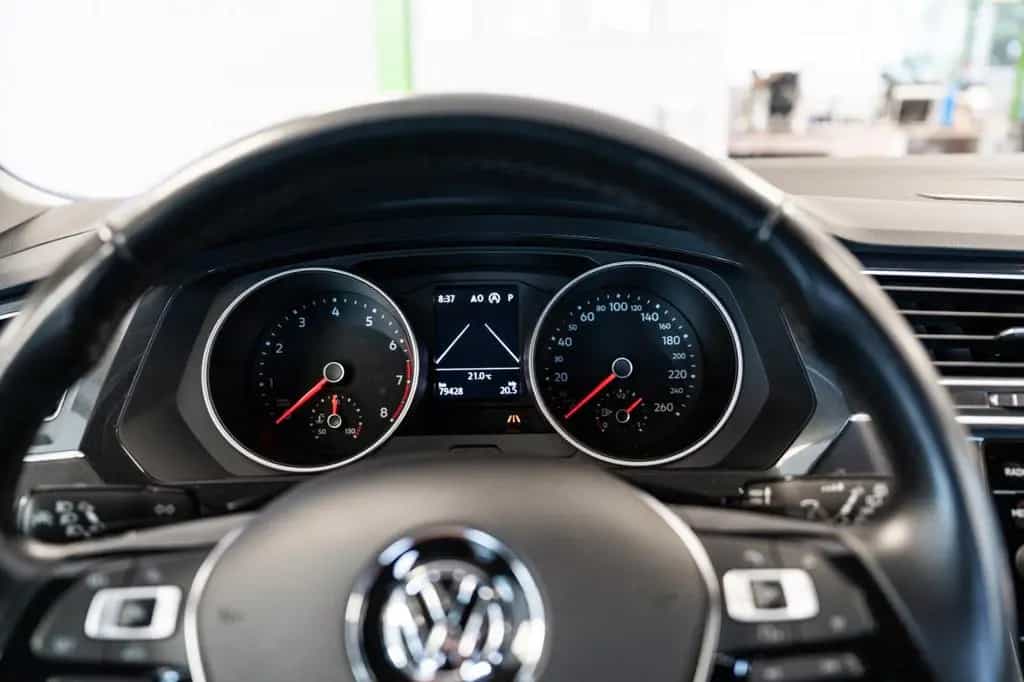 Volkswagen Tiguan 4Motion 1.4 Benzin Automatik AHK Navi PDC 05/2018-photo-25