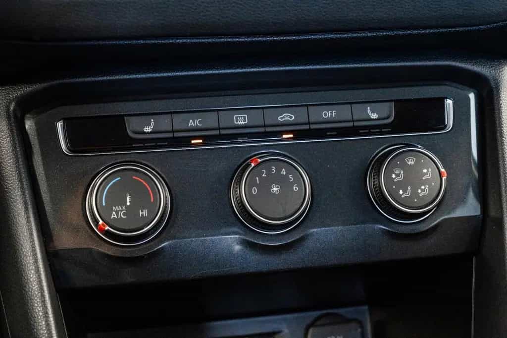 Volkswagen Tiguan 4Motion 1.4 Benzin Automatik AHK Navi PDC 05/2018-photo-28