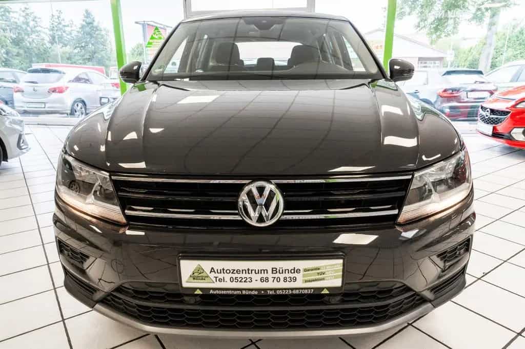 Volkswagen Tiguan 4Motion 1.4 Benzin Automatik AHK Navi PDC 05/2018-photo-3