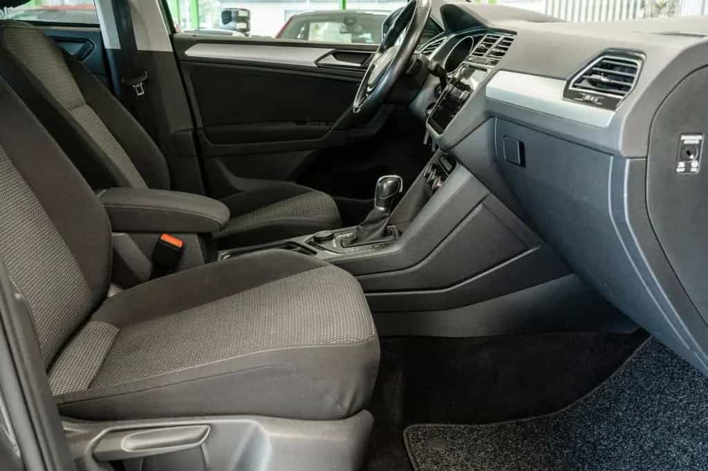 Volkswagen Tiguan 4Motion 1.4 Benzin Automatik AHK Navi PDC 05/2018-photo-32