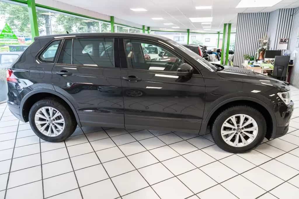 Volkswagen Tiguan 4Motion 1.4 Benzin Automatik AHK Navi PDC 05/2018-photo-7