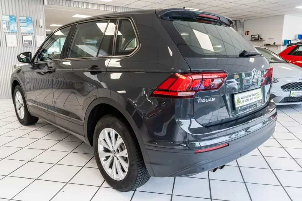 Volkswagen Tiguan 4Motion 1.4 Benzin Automatik AHK Navi PDC 05/2018-photo-9