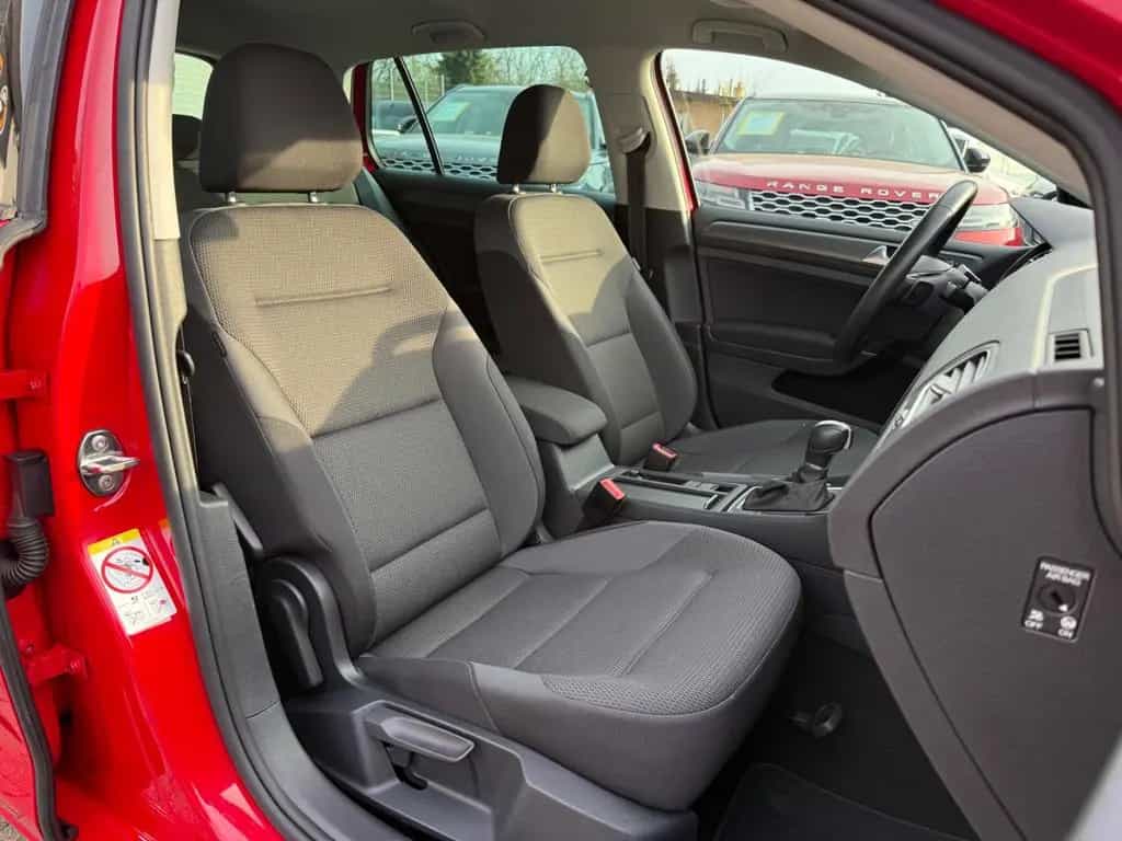 Volkswagen VW Golf 7 Comfortline *DSG*LED*AHK*KLIMA*CARPLAY 06/2019-photo-9