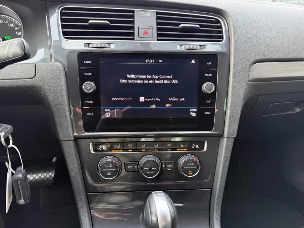 Volkswagen VW Golf 7 Comfortline *DSG*LED*AHK*KLIMA*CARPLAY 06/2019-photo-11