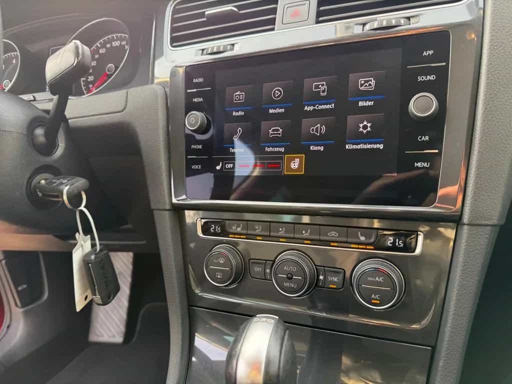 Volkswagen VW Golf 7 Comfortline *DSG*LED*AHK*KLIMA*CARPLAY 06/2019-photo-12