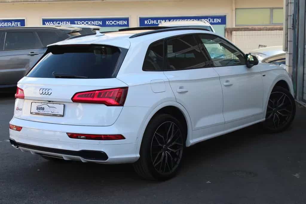 Audi SQ5 3.0 V6 TFSI quattro Navi*Memory*HuD*Pano*LED 07/2019-photo-4